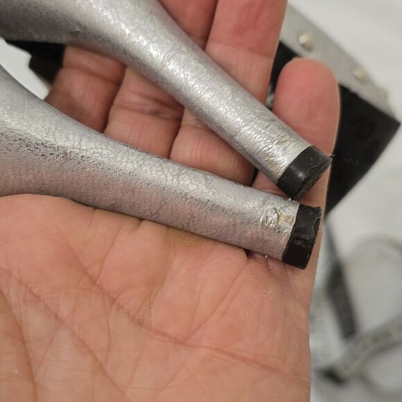 DONALD J PLINER METALLIC STUDDED PEEP TOE HEELED SHOES SIZE 8 - Picture 9 of 9